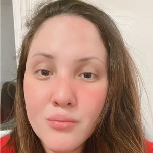 Meet your Posher, Gabriela